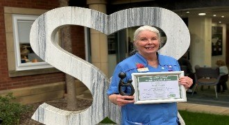 Inspirational nurse is recognised for outstanding patient care at Spire Leeds Hospital