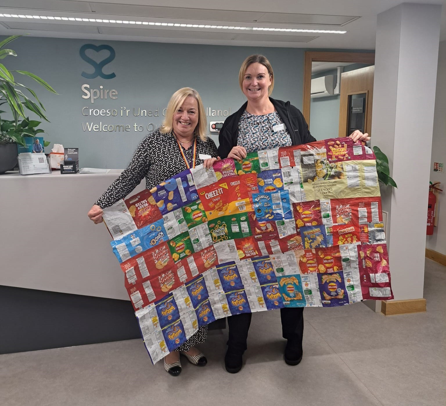 Spire Yale Hospital colleagues transform old crisp packets into blankets for homeless